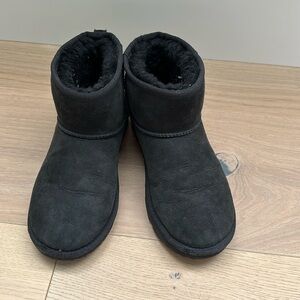 Ugg, classic mini boot
